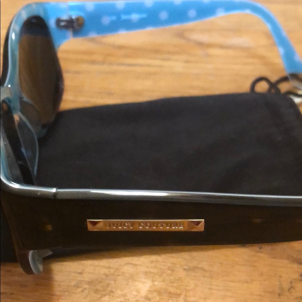 Juicy Couture Reader Sunglasses! - image 6